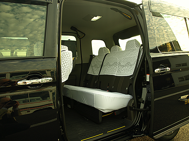 電動スライドドア